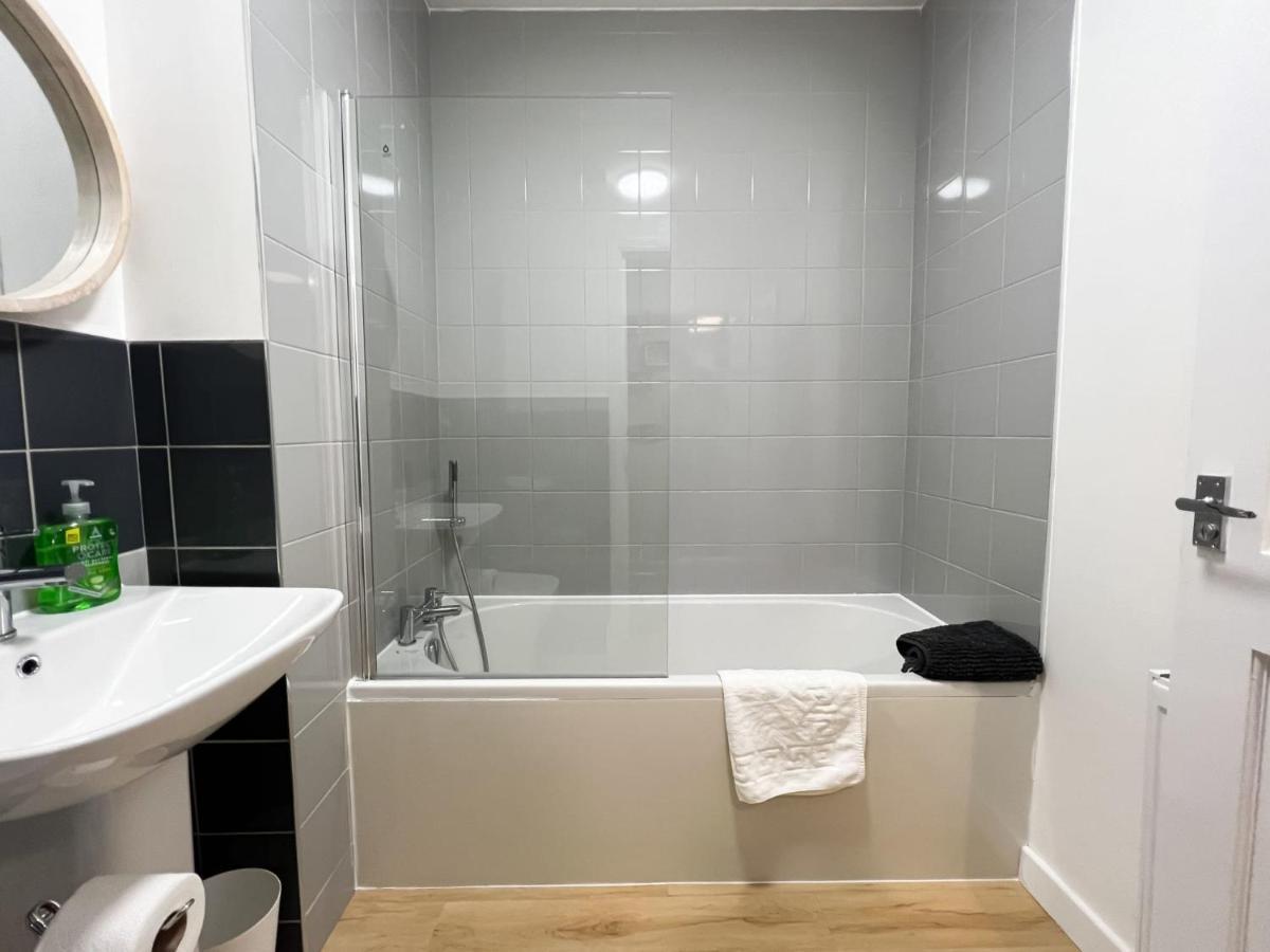 Glasgow 2 Bedroom Apartment Buitenkant foto
